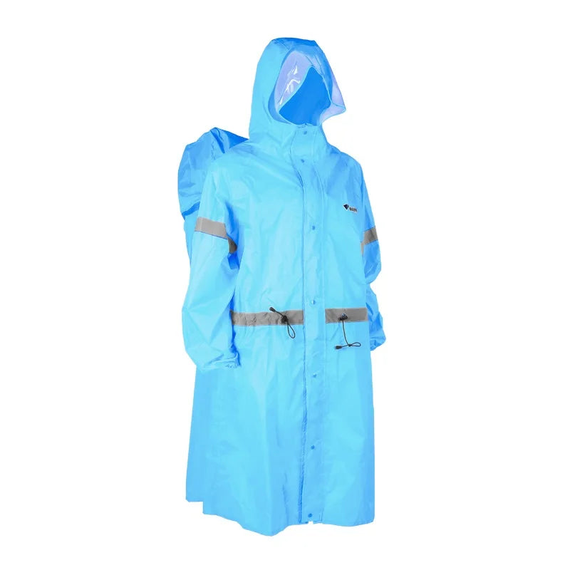 PONCHO IMPERMEABLE CON CAPUCHA Y ESPACIO PARA MOCHILA