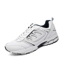 Zapatillas de senderismo y trail running para hombre con puntera anticolisión y suela antideslizante en color blanco