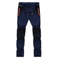 Pantalones ligeros de hombre recortes que garantizan flexibilidad de movimiento, color azul