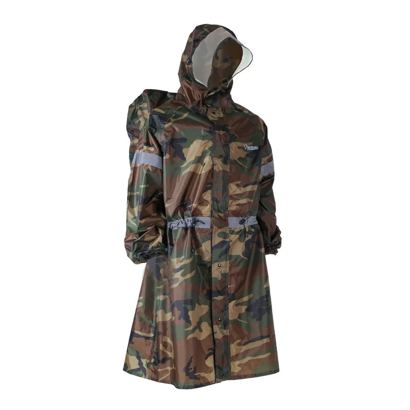 PONCHO IMPERMEABLE CON CAPUCHA Y ESPACIO PARA MOCHILA