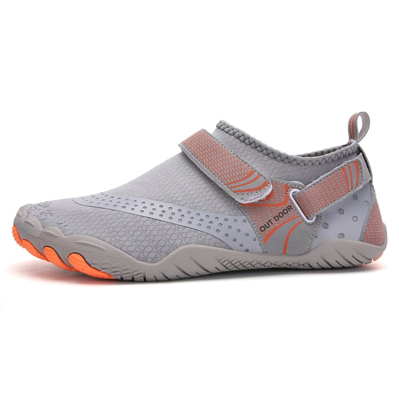 Zapatilla con elastico, suave, ligero, transpirable, antideslizante;
Material superior: tejido elástico, color gris