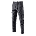 Pantalón masculino con cordón en la cintura,  múltiples bolsillos, cargo con solapa, gris.