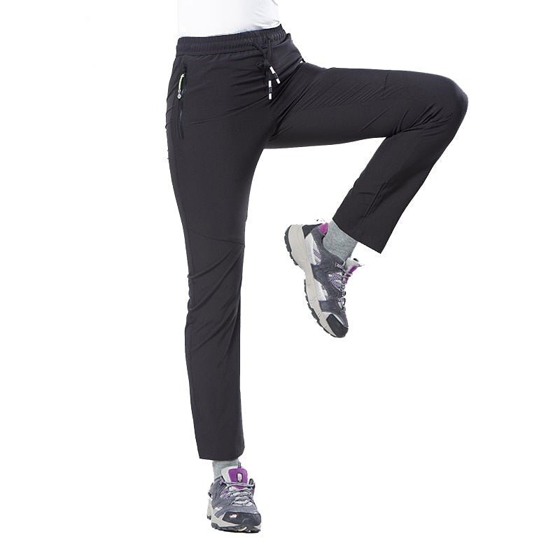 Pantalón femenino, ligero y elástico, negro.