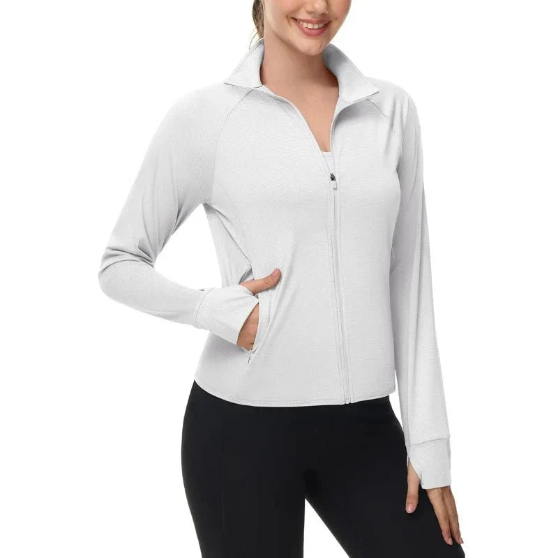 Chaqueta Cortavientos Mujer con protección UPF 50+, bolsillos con cremallera para garantizar la seguridad de los objetos, bolsillo interior, blanco.