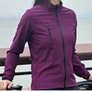 Chaqueta cortavientos para mujer en
Tejido de poliéster ligero, transpirable y repelente al agua, con
Dos bolsillos grandes en la parte inferior de la espalda para botellas de agua y otros artículos, púrpura.
